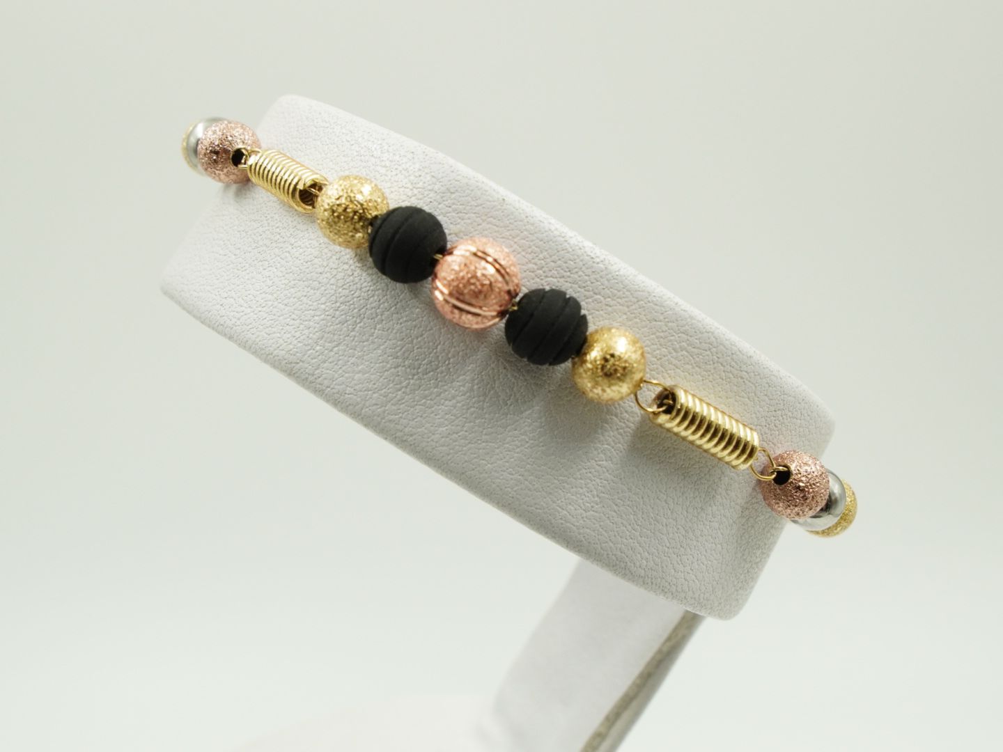 Pulsera Acero-Rodio Negra 3 oros